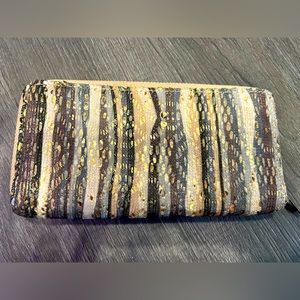 Pretty Maurice’s wallet